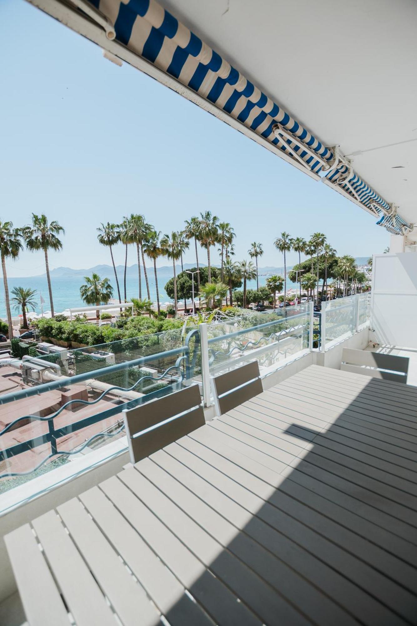 Sublime T3 De Standing - Croisette - Vue Cannes